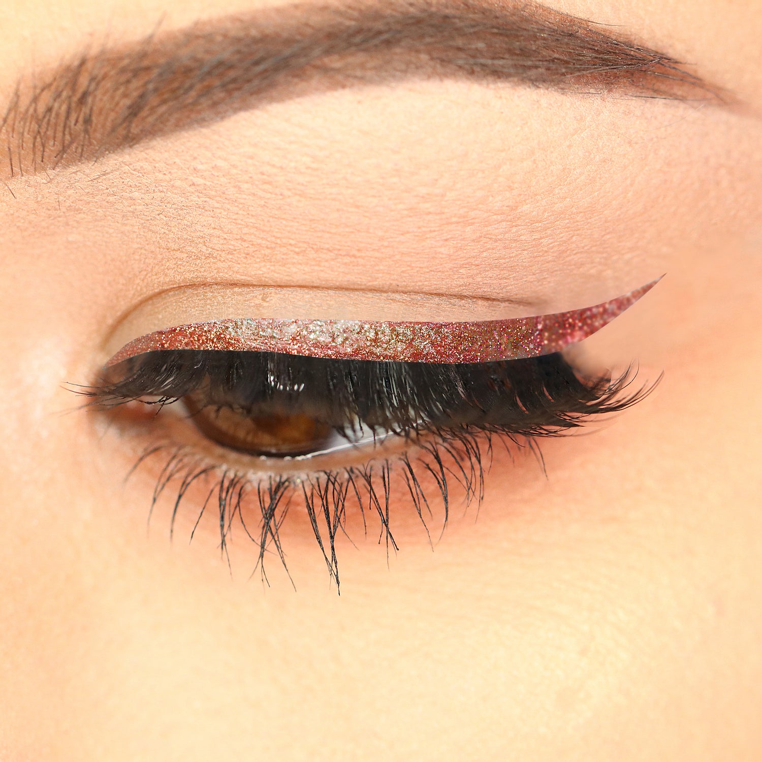DELINEADOR LÍQUIDO ROCK N' GLITZ DIAMOND DAZZLE