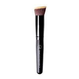 BR24 Flat Angled Kabuki Brush