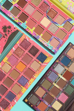 Eyeshadow palette 10 matte and 11 shimmer shades