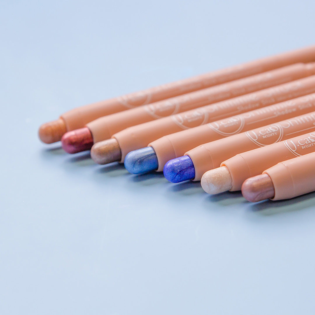 duo-ended eyeshadow sticks which includes a creamy eyeshadow on one end and blending brush on the other end for a complete eye look!
